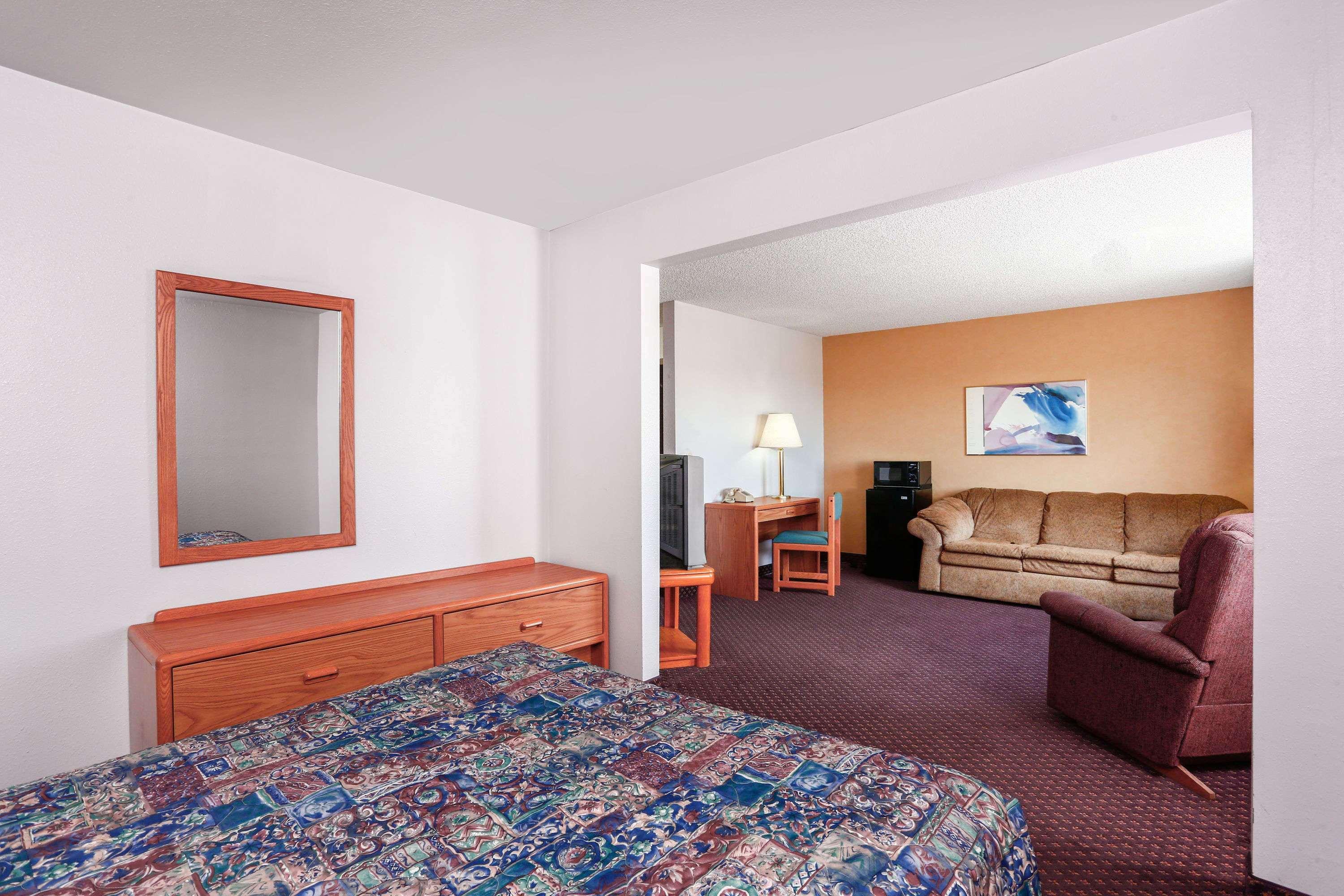 Travelodge By Wyndham Deer Lodge Montana מראה חיצוני תמונה