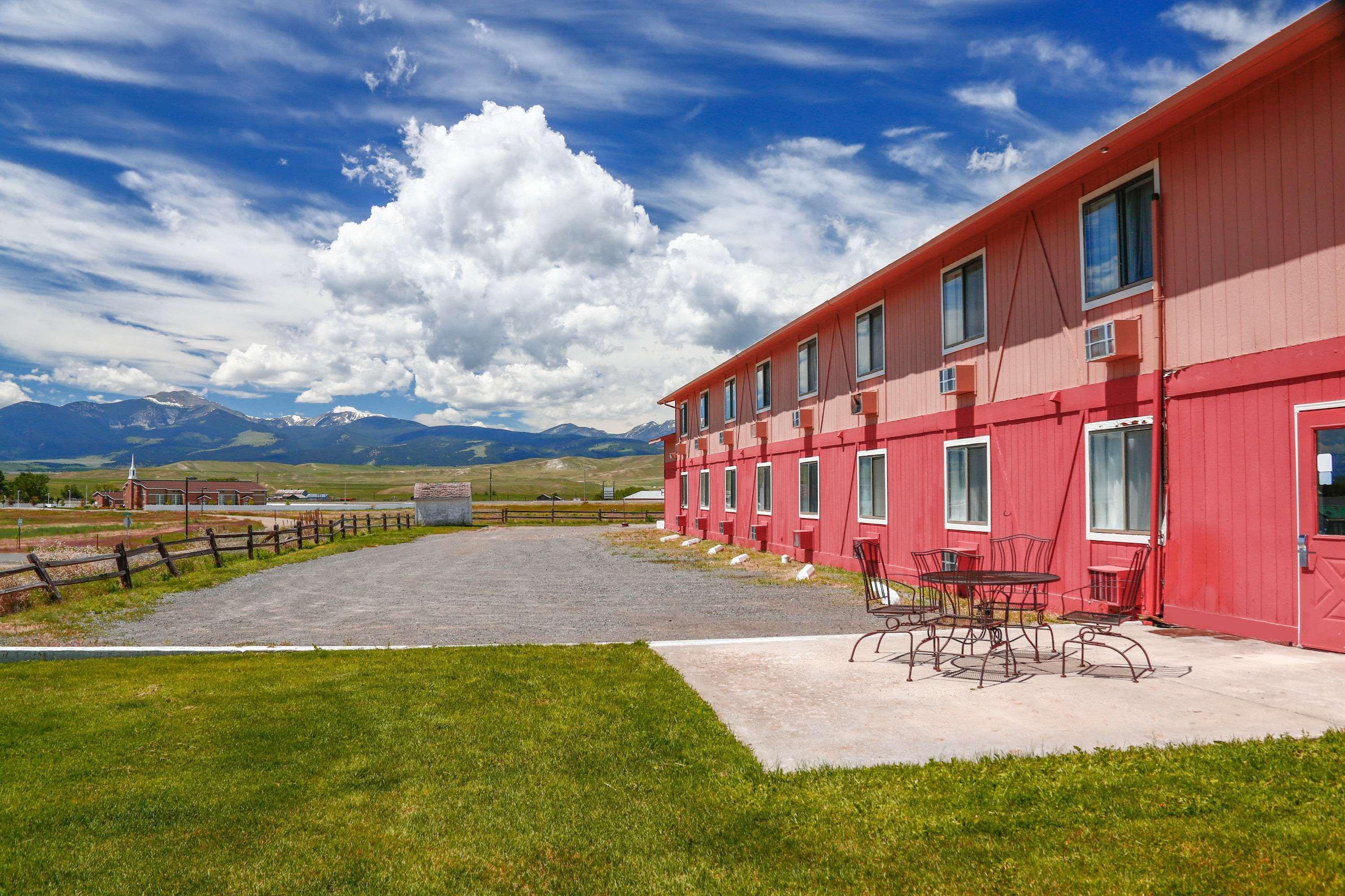 Travelodge By Wyndham Deer Lodge Montana מראה חיצוני תמונה