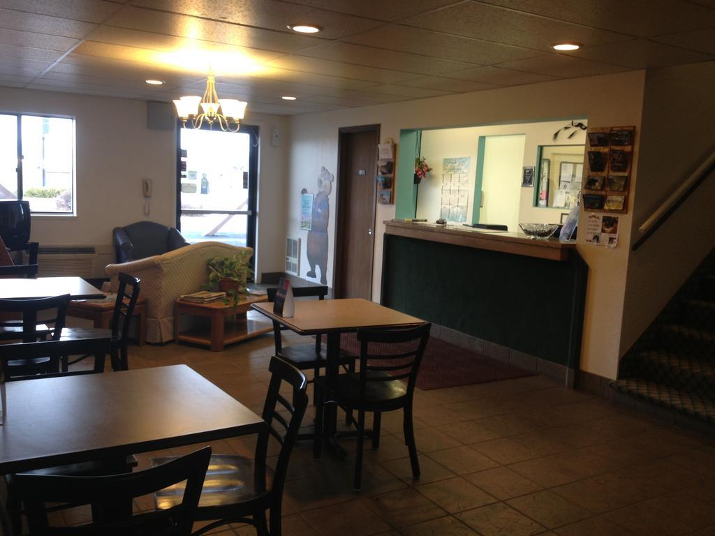 Travelodge By Wyndham Deer Lodge Montana מראה חיצוני תמונה