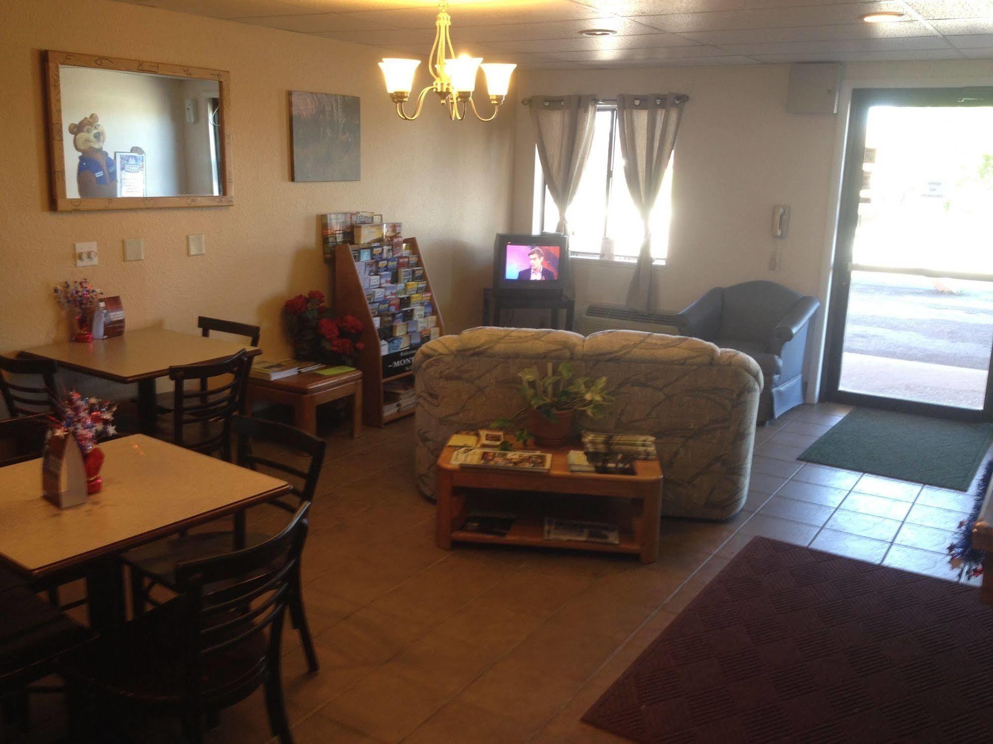 Travelodge By Wyndham Deer Lodge Montana מראה חיצוני תמונה