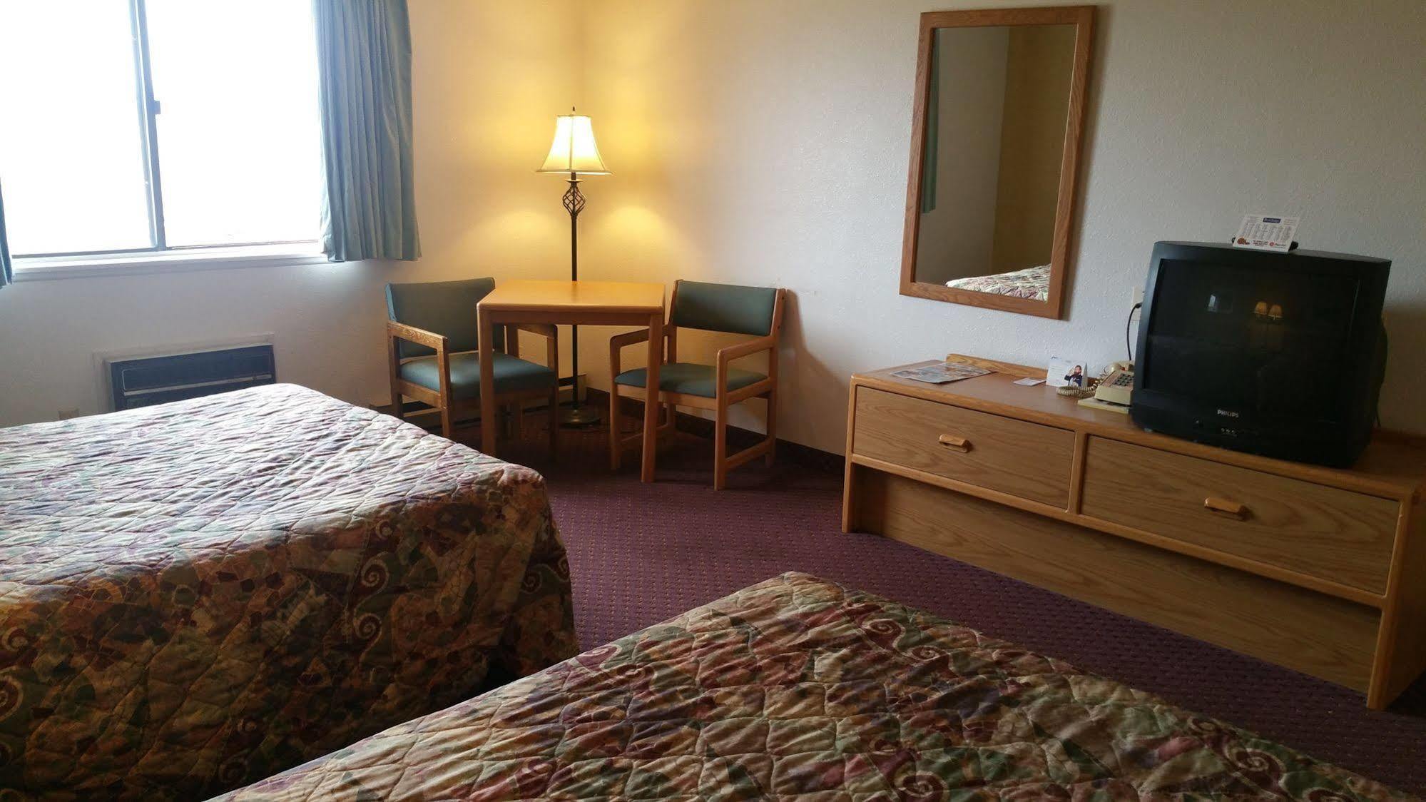 Travelodge By Wyndham Deer Lodge Montana מראה חיצוני תמונה